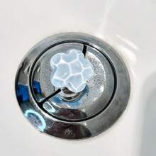 2 PC Exquisite Flower-Shaped Water Ripple Toilet Flush Auxiliary Button, Clear Color More Suitable For Summer, Bathroom And Bedroom Accessory Ornaments, Car Interior Diy Small Ornaments, Can Be Used As Drawer Handle, Wardrobe Handle, Nail Protection, Making Your Life More Comfortable
