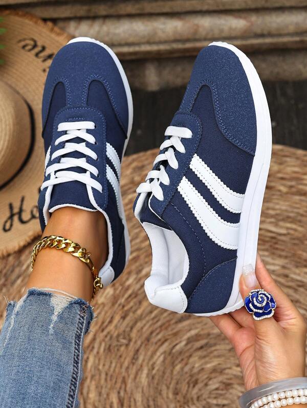Women Plus Size Sports Shoes, Fashion Color Block Lace-Up Flat Casual Sneakers, Comfortable Athletic Shoes