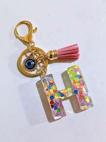 1 pieza Llavero con inicial de alfabeto, llavero de pompón de peluche lindo, accesorio colgante para bolso, mochila, coche, mujer y niña. Llavero de resina con lentejuelas, accesorios para billetera y bolso, llavero con borlas, inicial de alfabeto de la A a la Y, accesorios para coche, ideas de regalo de Navidad gótico y Y2K