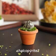 1 pieza de Piedras de cristal de amatista natural en una base de maceta de arcilla mini | Artesanía tipo maceta de piedra curativa | Decoración y ornamento de energía de Feng Shui para el hogar