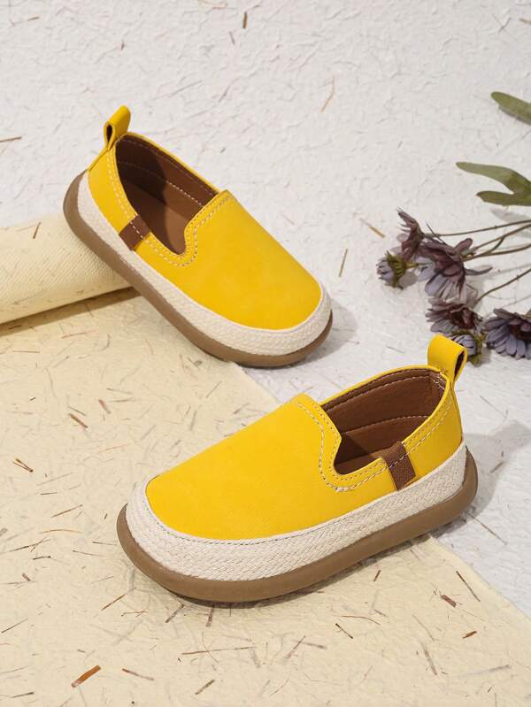 Zapatos de cuero casuales de punta redonda resistentes al desgaste y antideslizantes para niños, con suela acolchada gruesa y cómodos zapatos de cuero retro para niños