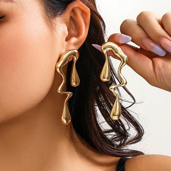 Edelstahl Persönlichkeits Design unregelmäßige flüssige Metall Ohrstecker für Frauen Charme Mode Metall Linien Schmuck farbecht