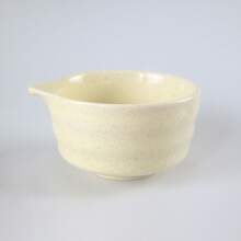 1 Stück Matcha-Schale aus hochwertigem Keramik. Sie ist elegant, langanhaltend und leicht zu tragen und zu benutzen. Japanischer Tee-Zeremonie Schale.