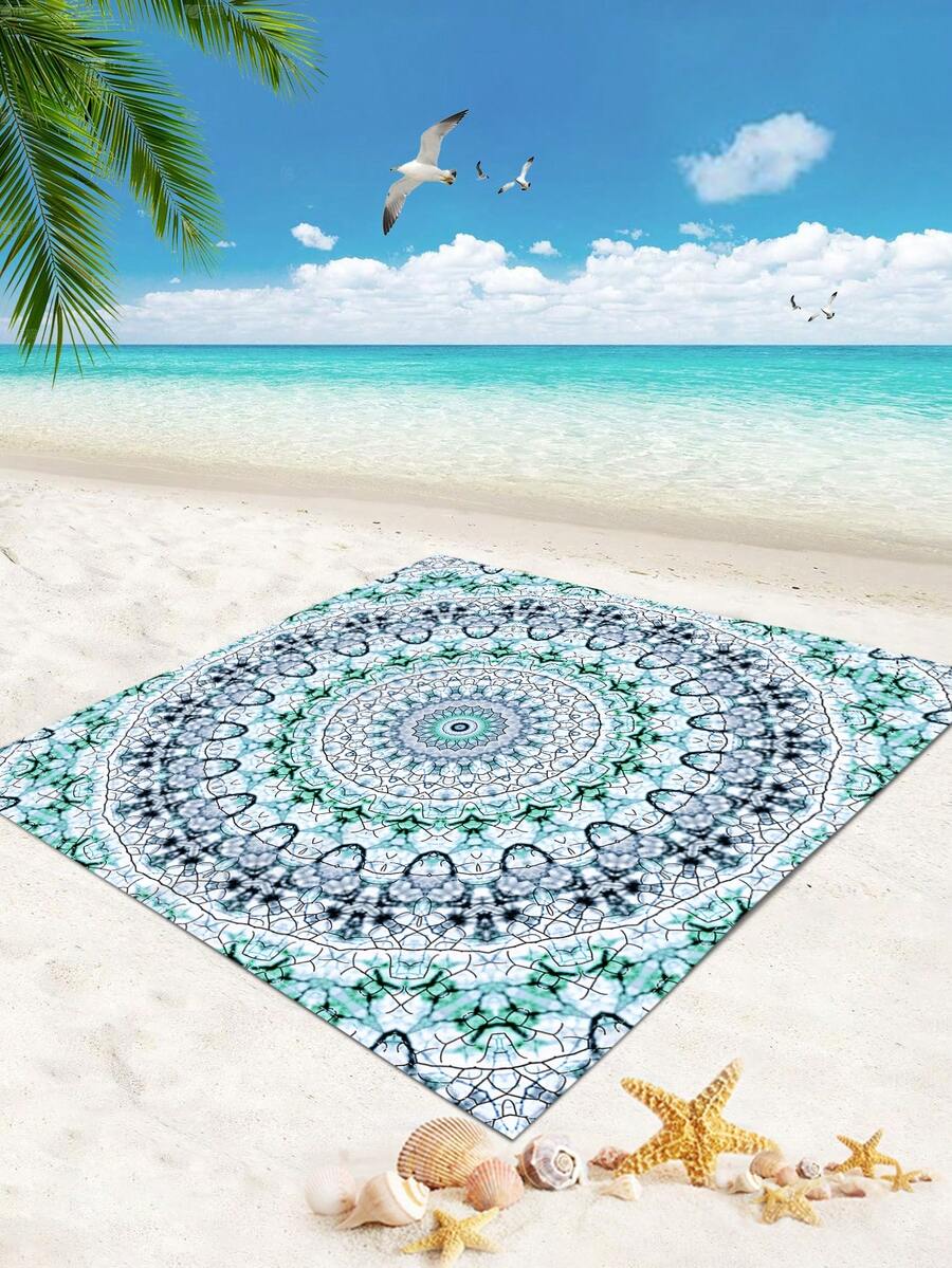 1 件新款户外防水防沙数码印花野餐垫/沙滩巾，款式时尚清新，适合露营和野餐