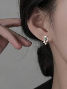 1 par de pendientes de clip con flores de rosa de ramita, elegantes y dulces pendientes de aro con flores, pendientes delicados de estilo nicho francés