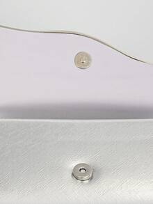 女士时尚简约金属丝装饰信封手拿包 PU 皮革晚宴手提包，适合婚礼、舞会和正式活动，派对包，高端链条单肩包/斜挎包 - 銀色 - 查看 6