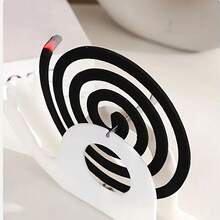 1/2/4/6件套时尚蜗牛造型蚊香架，带清洁刷，阻燃耐热，带集尘器，耐用塑料材质，家居装饰，适用于卧室、浴室、办公室，黑白两色可选。