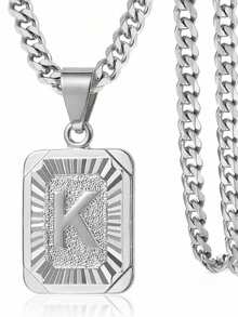 1 款定制字母方形吊坠项链，简约时尚的珠宝设计，专为男士打造的个性化项链。非常适合送给男朋友或父亲，适合节日、聚会和周年纪念等场合。采用镀金铜材质打造，散发奢华质感。 - 彩色 - 查看 10