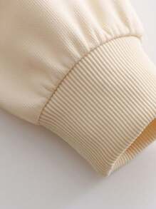 1 Boy's Long Sleeved Round Neck Pullover With "Skateboard" Print Pattern, Providing A Comfortable, Fashionable, And Casual Autumn And Winter New Top For Young Boys/Tween Boys/Teen Boys,Shoulder Hoodie Sweatshirt, Autumn/Winter,Sweatshirt For School, Shopping, Streetwear And Vacation Wear.Suitable For Boys And Girls To Wear,Suitable For Daily Wear,Can Be Given As A Gift To Family, Boyfriend,Girlfriend, Friends,Also Makes A Great Gift