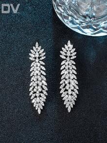 DV JEWELRY 1對人造鋯石鍍白金豪華吊墜耳環，女性時尚珠寶套裝，適用於約會、婚禮、禮物、聚會和週年慶祝，附送禮盒 - 銀色 - 查看 8