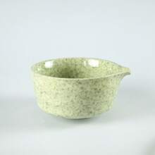 1 Stück Matcha-Schale aus hochwertigem Keramik. Sie ist elegant, langanhaltend und leicht zu tragen und zu benutzen. Japanischer Tee-Zeremonie Schale.