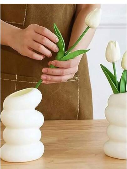 New Plastic Spiral Vase, Nordic Creative Flower Arrangement, Container Ornaments, Dry Wet Imitation Glaze, Melamine Pot Home Room Glass Vase view 4