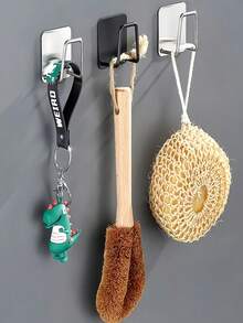 【清爽收纳】2件套不锈钢海绵沥水架，无需钻孔，安装简便，美观耐用，承重能力强，适用于厨房、卧室、客厅等日常收纳必需品。用途广泛，整洁干净，卫生卫生。可收纳水槽盖、锅盖、壁挂式织物，以及家用储物架。颜色款式随机。