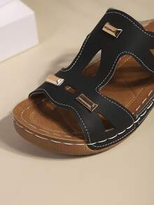 女士新款夏季露趾凉鞋，厚底，一脚蹬，圆头，露趾，腰线设计，黑白 Bic，多功能，可户外穿着的沙滩凉鞋。 - 黑色 - 查看 5