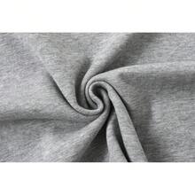 Summer Men's Cotton Printed Short Sleeve Round Neck T-Shirt, 2025 New DIY Short Sleeve- Silhouette Of A Man Carrying A Surfboard, With The Text 'an Ocean Breeze Puts A Mind Of Ind Of Ease' - 灰色 - 查看 8