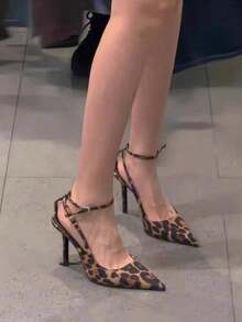 Nuevos tacones altos elegantes y sexys con estampado de leopardo para mujer, de punta afilada y tacón hueco, stilettos, para otoño temprano, elegantes, para fiesta