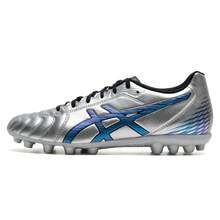 Asics Tacos de fútbol DS LIGHT CLUB AG, zapatos para césped artificial con estabilidad, absorción de impactos, adecuados para hombres y mujeres, entrenamiento y partido, 1103A119 - Plata/Azul - Ver 1