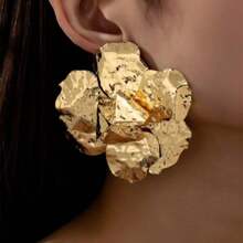 1 Pair Golden Color Enameled Big Flower Floral Statement Earring For Women