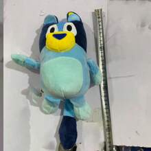 Bluey Jouets en peluche de la famille Bluey et Bingo, chien de dessin animé de 28 cm/11 pouces, animaux en peluche doux, poupées en peluche, cadeaux parfaits pour les anniversaires, très adaptés pour les festivals, les fans et les cadeaux, cadeaux parfaits pour les fêtes et les vacances, jouets de carnaval