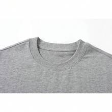 Summer Men's Cotton Printed Short Sleeve Round Neck T-Shirt, 2025 New DIY Short Sleeve- Silhouette Of A Man Carrying A Surfboard, With The Text 'an Ocean Breeze Puts A Mind Of Ind Of Ease' - 灰色 - 查看 4