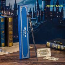 Warner Bros 1 Pieza Juego de Varita de Harry Potter - Varita de Hermione, Varita fabricada con resina finamente detallada con un núcleo de acero en su interior, perfecta para disfraces de Halloween, actuaciones en el escenario, cosplay y juegos de roles. Presentada en una caja de regalo de lujo con estampado de lámina azul, incluye un boleto de "Correo Lechuza" con estampado de lámina de ida y vuelta. Un artículo de coleccionista ideal y un regalo pensativo.