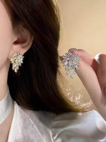 1 paire de boucles d'oreilles flocon de neige uniques pour femmes, design minimaliste, élégant