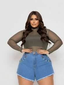Short jeans Plus Size Feminino Crochê C/ Lycra  Desfiado - Azul-claro - Visão 4