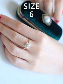 1 pièce Bague femme élégante en argent sterling S925 avec trèfle à quatre feuilles et zircone, design , convient pour le port quotidien, les vacances et les cadeaux de fête. Bijou