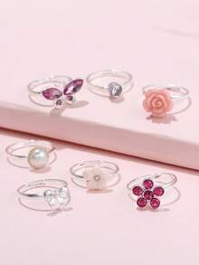 7 件水钻蝴蝶和 3D 花朵塑料合金戒指套装，可爱又百搭