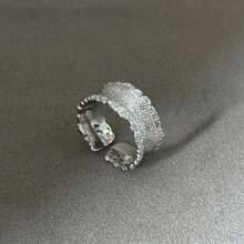 1 件银色铜纹理个性化时尚可调节开口戒指，适合女士