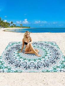 1 件新款户外防水防沙数码印花野餐垫/沙滩巾，款式时尚清新，适合露营和野餐