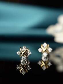 1 对 925 纯银 CZ 三叶草交叉设计奢华派对耳环，适合派对和婚礼