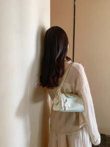 Women Shoulder Bags - 粉紅色包包(有掛飾) - 查看 9