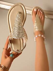 2025新款波西米亚风极简拼色复古罗马凉鞋，批发露趾人字拖，跨境大码