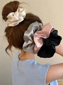 4 pièces Élégants accessoires pour cheveux en spirale avec strass pour femmes, support pour chignon, attaches de queue de cheval pour un port quotidien. Style satiné simple et chic, style bohème. Accessoires pour cheveux, élastiques à cheveux