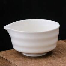1 Stück Matcha-Schale aus hochwertigem Keramik. Sie ist elegant, langanhaltend und leicht zu tragen und zu benutzen. Japanischer Tee-Zeremonie Schale.