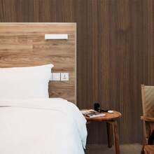 1 Roll Of Retro Wood Grain Self-Adhesive Wallpaper, Brown Thickened Vinyl, Peel-Off, Film Contact Paper, Kitchen Countertop Cabinet, Bedroom Dormitory Background Wall, Home Decoration Wall Sticker, Furniture Renovation, DIY, Easy To Install, Removable Wallpaper15.7inX196.8/118.1/39.3in