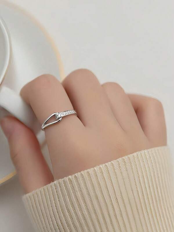 1pc Fashionable, Personalized, Minimalist, High-End, Elegant, Delicate, Sweet Geometric Hollow With Crystal Ring For Women, Suitable For Daily Wear