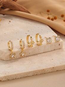 Set de 3 pares de aretes: Pendientes diminutos con estética Y2K, abrazaderas con estallido celestial, pendientes de flor, dije de estrella con pavé de CZ, aleación chapada en oro de 14k, hipoalergénico, kit para apilar en las orejas para amantes de la joyería de moda, accesorio casual con brillo