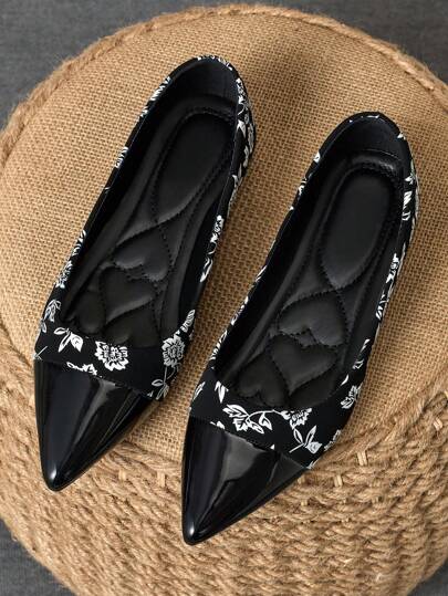 Women's Pointed Toe Patchwork Flats, Fashion Casual Low Vamp Comfortable Slip-On Shoes Suitable For Outdoor, Commute, Office, Work, Autumn, Black & White