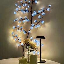 1 件 96LED 樱花枝灯 8 种模式 USB 供电艺术夜灯 理想浪漫氛围墙壁装饰灯 适用于家庭、庭院、小路、商店、婚礼、派对、情人节、复活节和感恩节 - 粉色和蓝色 - USB藤蔓櫻花燈 - 查看 5