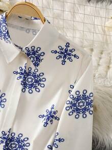 Blusa modesta de manga larga con botones y estampado de estilo árabe para mujer - Multicolor - Ver 4