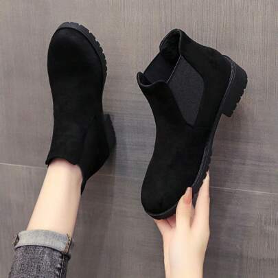 2025 Fall/Winter New Women Chelsea Boots, Fashion Versatile Flat Pull-On Outdoor Boots, Black, Western Chelsea Style Flat Shoes