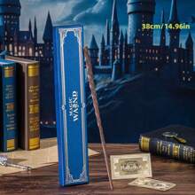 Warner Bros 1 Pieza Juego de Varita de Harry Potter - Varita de Hermione, Varita fabricada con resina finamente detallada con un núcleo de acero en su interior, perfecta para disfraces de Halloween, actuaciones en el escenario, cosplay y juegos de roles. Presentada en una caja de regalo de lujo con estampado de lámina azul, incluye un boleto de "Correo Lechuza" con estampado de lámina de ida y vuelta. Un artículo de coleccionista ideal y un regalo pensativo.