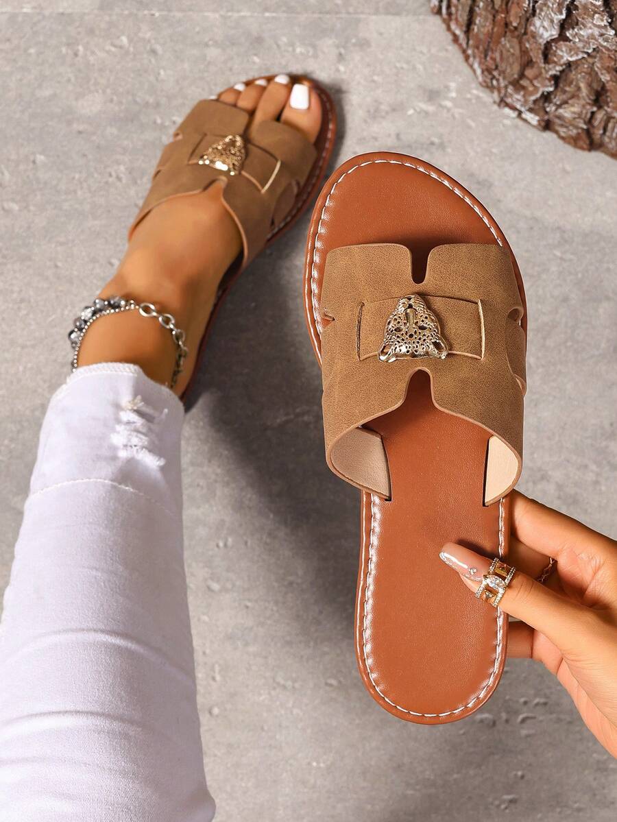 春夏新款时尚品牌H型拖鞋，女士休闲露趾凉拖，罗马风格一脚蹬穆勒鞋，黑色/米色/棕色平底舒适凉鞋，博主推荐沙漠钥匙扣法式优雅水钻厚底坡跟凉鞋，夏季沙滩鞋，浪漫法式平底圆头拖鞋，简约室内防滑户外穿鳄鱼纹凉鞋，百搭金属装饰平底拖鞋