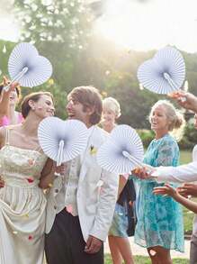 1/12pcs Heart Shaped Folding Paper Fans For Wedding Guests Party Favors Decorative White Heart Paper Hand Fan Personalized Wedding Fan With Plastic Handle For Wedding Birthday Party Favors