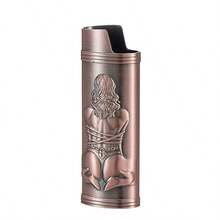 1 szt. Metalowe etui na zapalniczkę z wytłoczonym wzorem 3D, odporne na nacisk i upadek, idealnie pasuje do zapalniczki BIC J6 – idealny prezent dla palaczy, ojców, mężów, prezent świąteczny – zapalniczka nie jest dołączona - Wielokolorowe - Zobacz 11