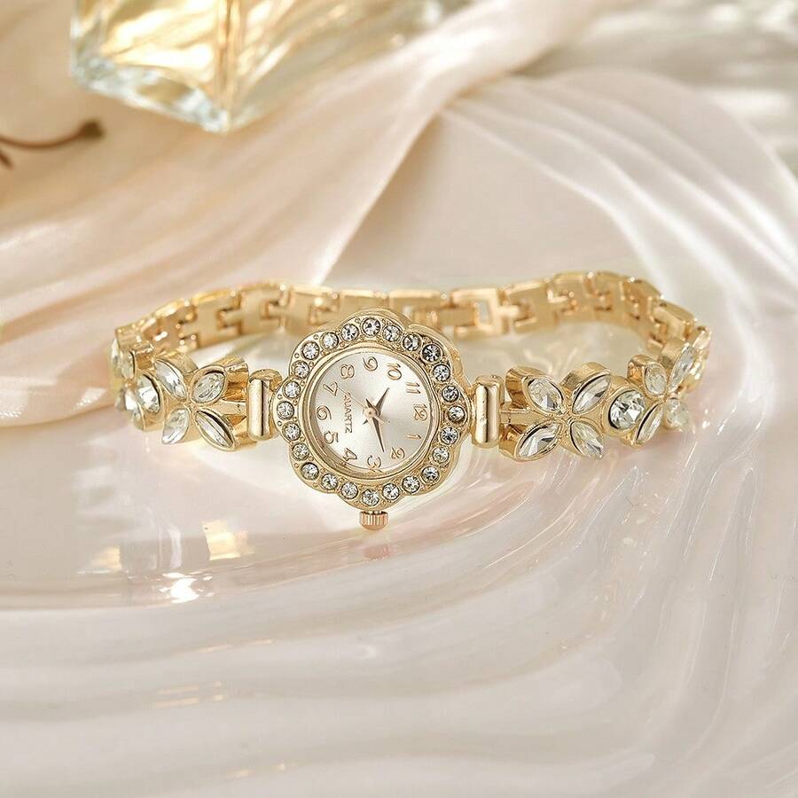 New Luxury Elegant Bracelet Watch Small Cute Female Student Full Digital Color Simple Watch Women