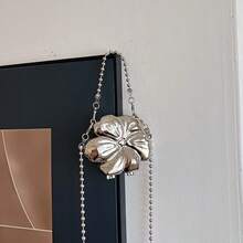 1 件新款迷你金属袋，电镀金色零钱包，亮面未来派金属色手提包，串珠链条斜挎包，花卉造型手提包，优雅零钱包 - 銀色 - 查看 5