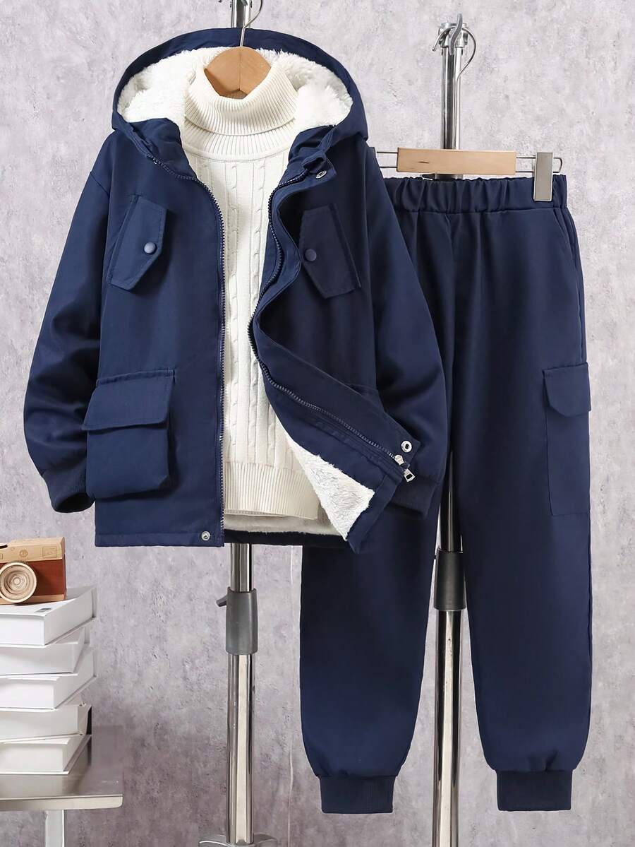 青少年男童时尚连帽保暖抓绒外套和工装裤套装，秋冬季休闲穿搭
